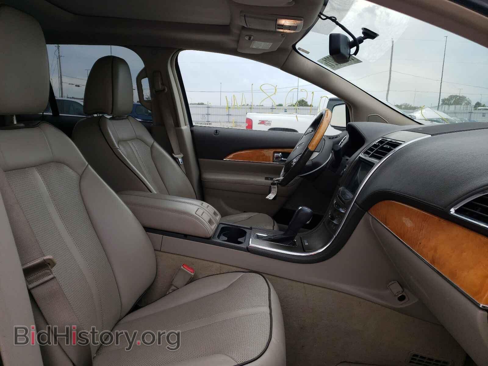 2011 LINCOLN MKX - VIN: 2LMDJ8JK1BBJ12692 - Photo 5