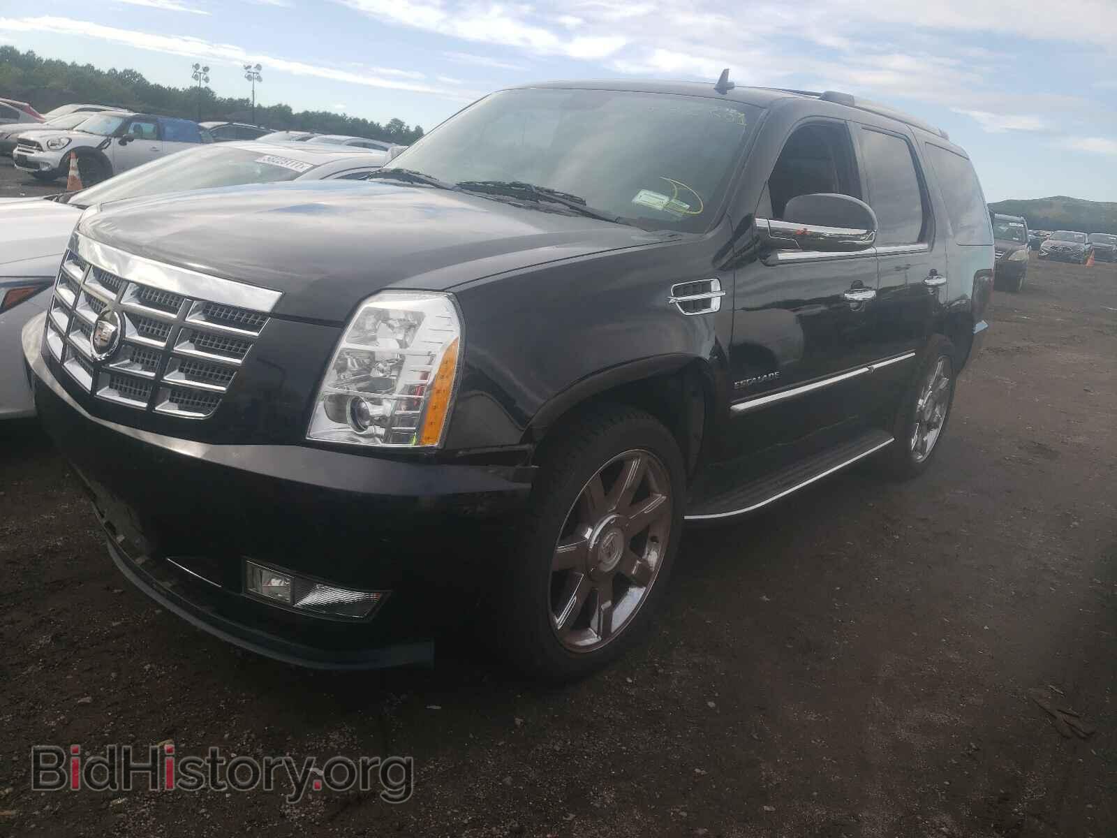2011 CADILLAC ESCALADE - VIN: 1GYS4BEF1BR322211 - Фото 2