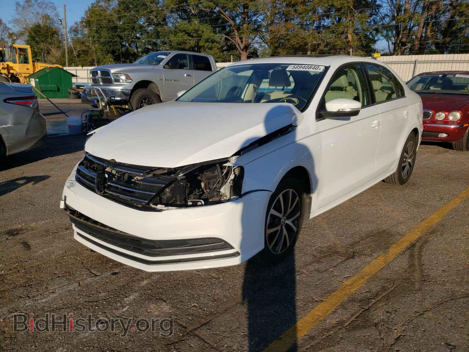 2017 VOLKSWAGEN JETTA - VIN: 3VWDB7AJ8HM275939 - Фото 2