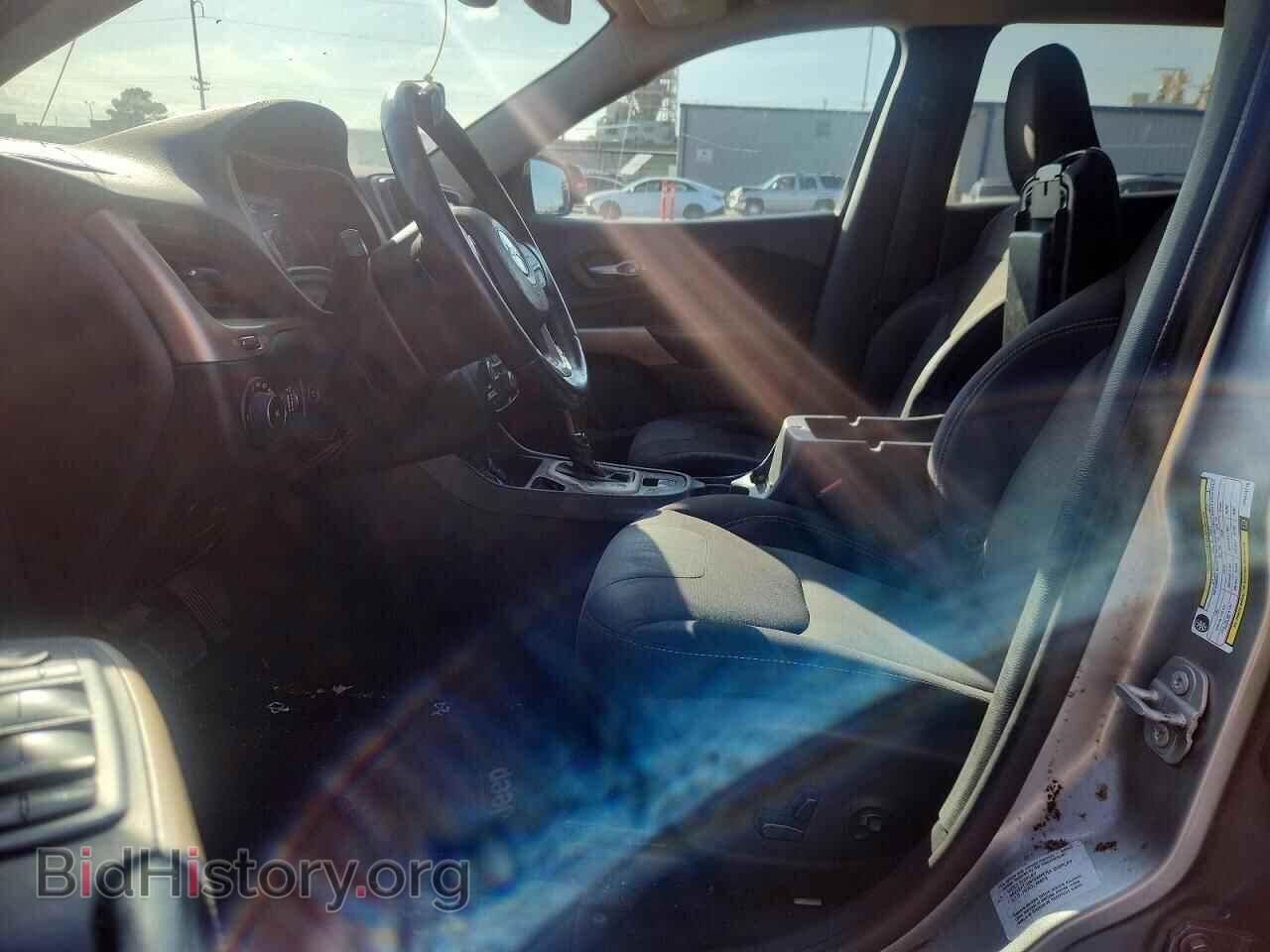 2017 JEEP CHEROKEE - VIN: 1C4PJLCB2HW574716 - Photo 7