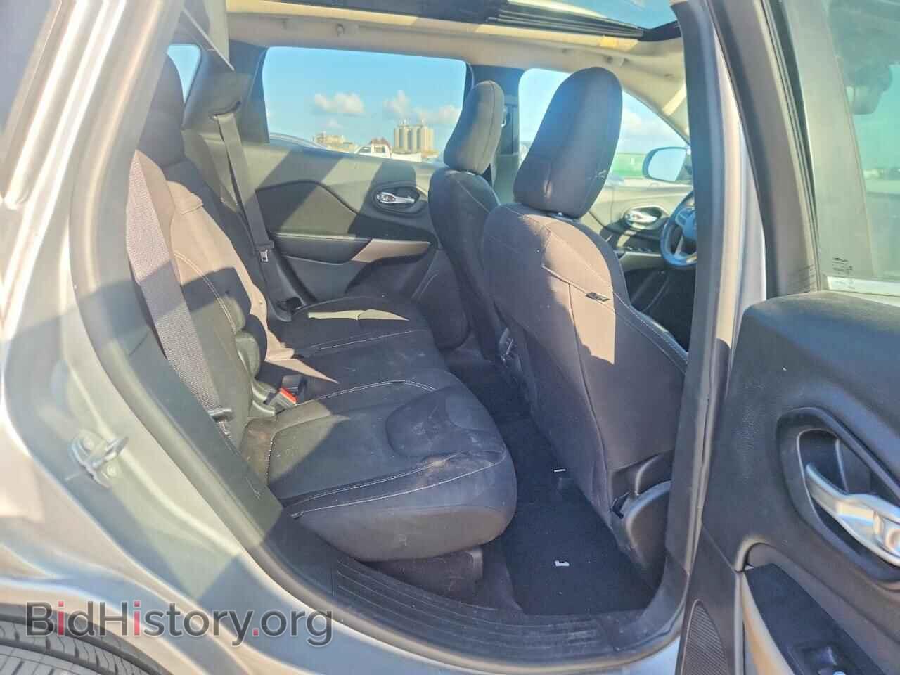 2017 JEEP CHEROKEE - VIN: 1C4PJLCB2HW574716 - Photo 10