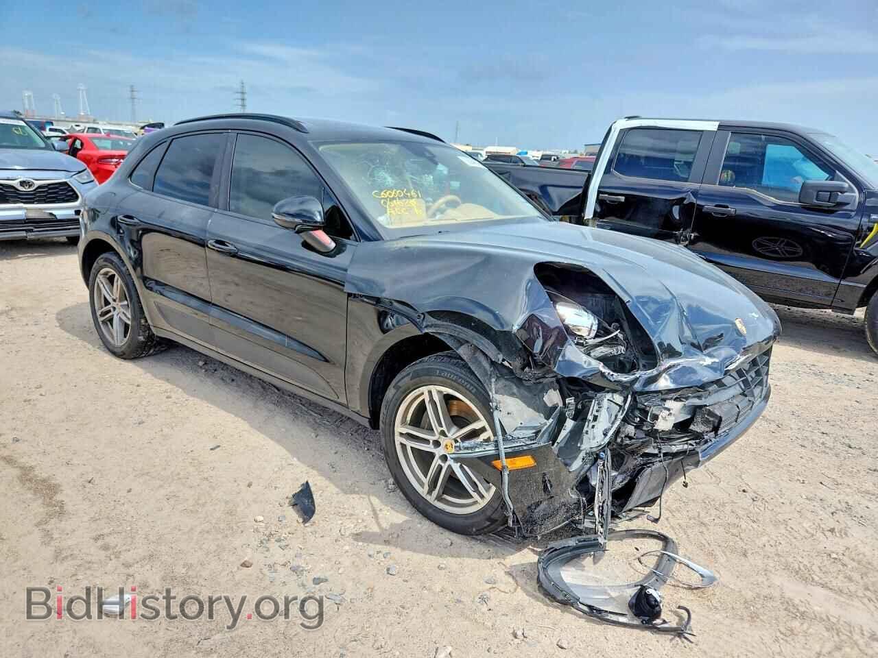 2017 PORSCHE MACAN - VIN: WP1AA2A56HLB81993 - Photo 4