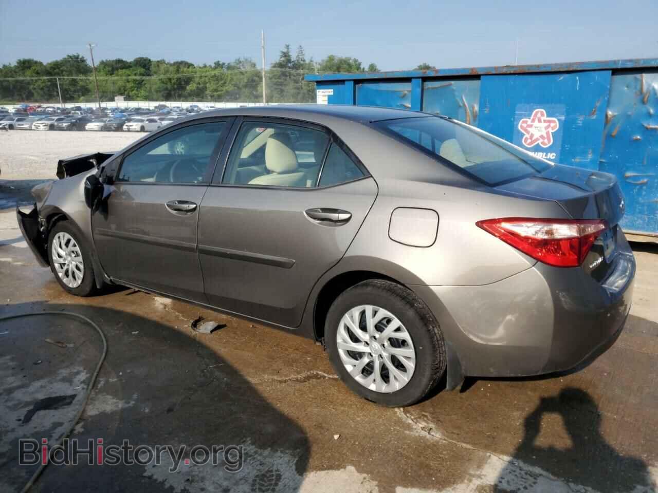 2017 TOYOTA COROLLA - VIN: 2T1BURHEXHC828317 - Фото 2