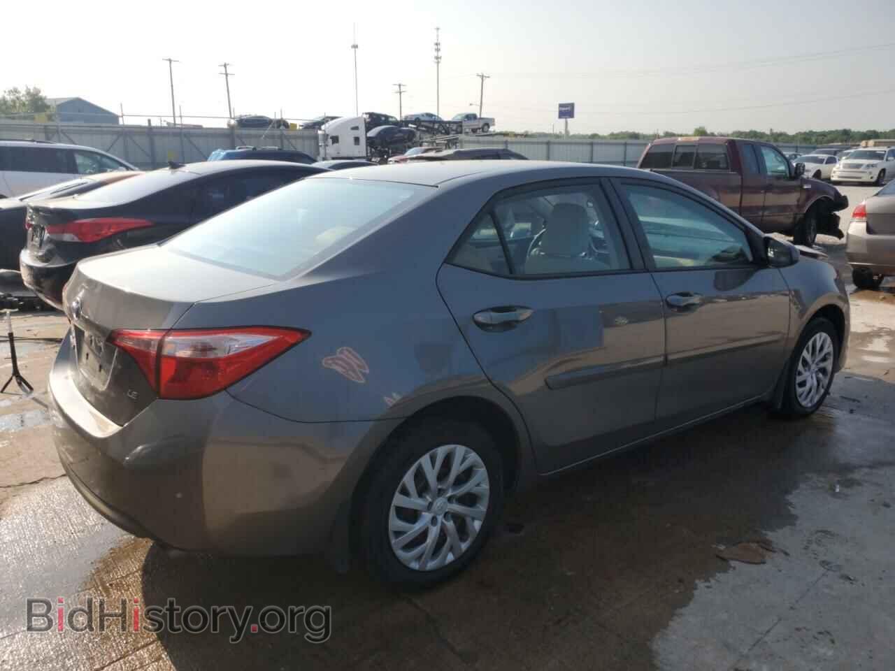 2017 TOYOTA COROLLA - VIN: 2T1BURHEXHC828317 - Фото 3