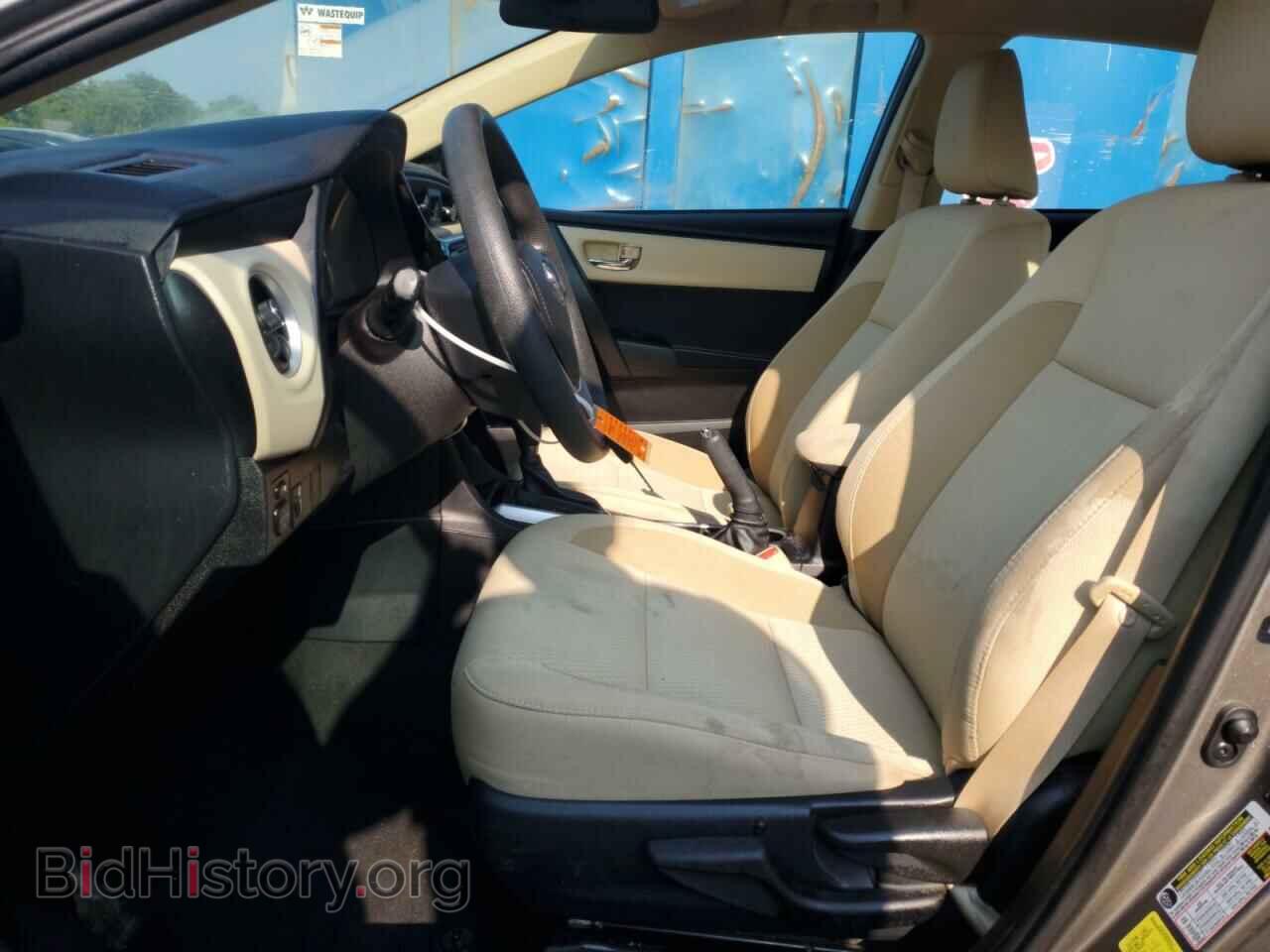 2017 TOYOTA COROLLA - VIN: 2T1BURHEXHC828317 - Фото 7