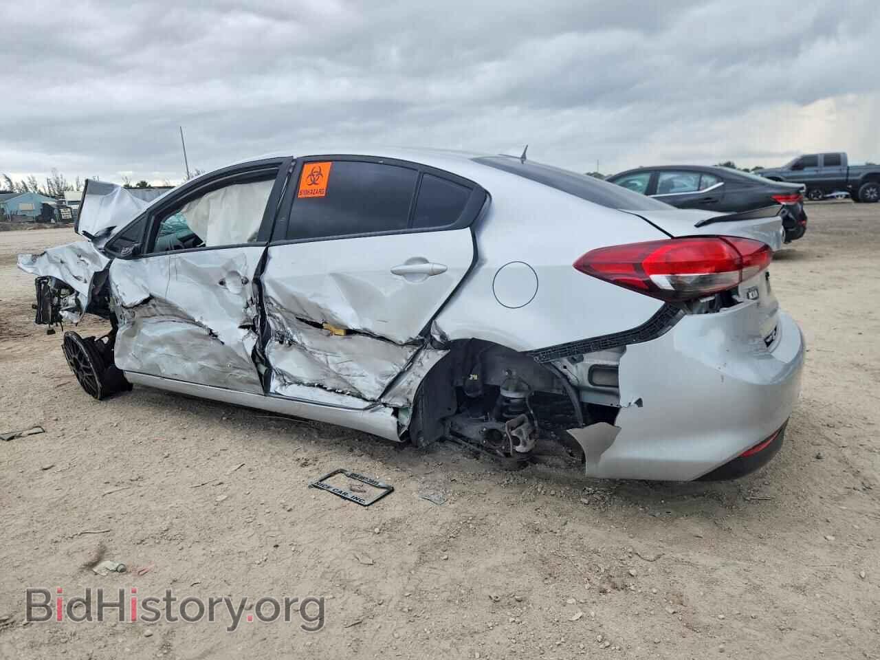2017 KIA FORTE - VIN: 3KPFL4A79HE026734 - Фото 2