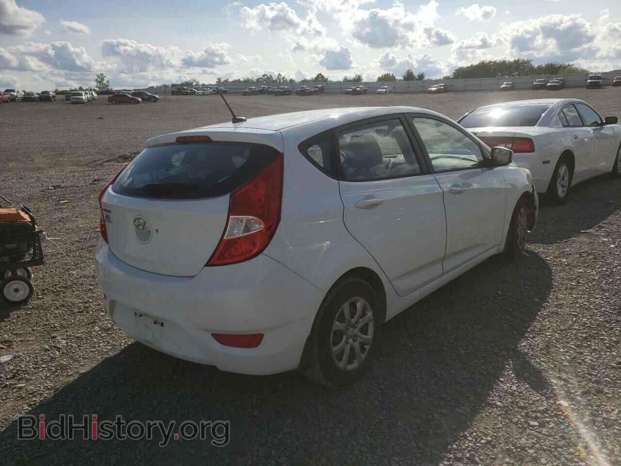 2013 HYUNDAI ACCENT - VIN: KMHCT5AE8DU114642 - Фото 4