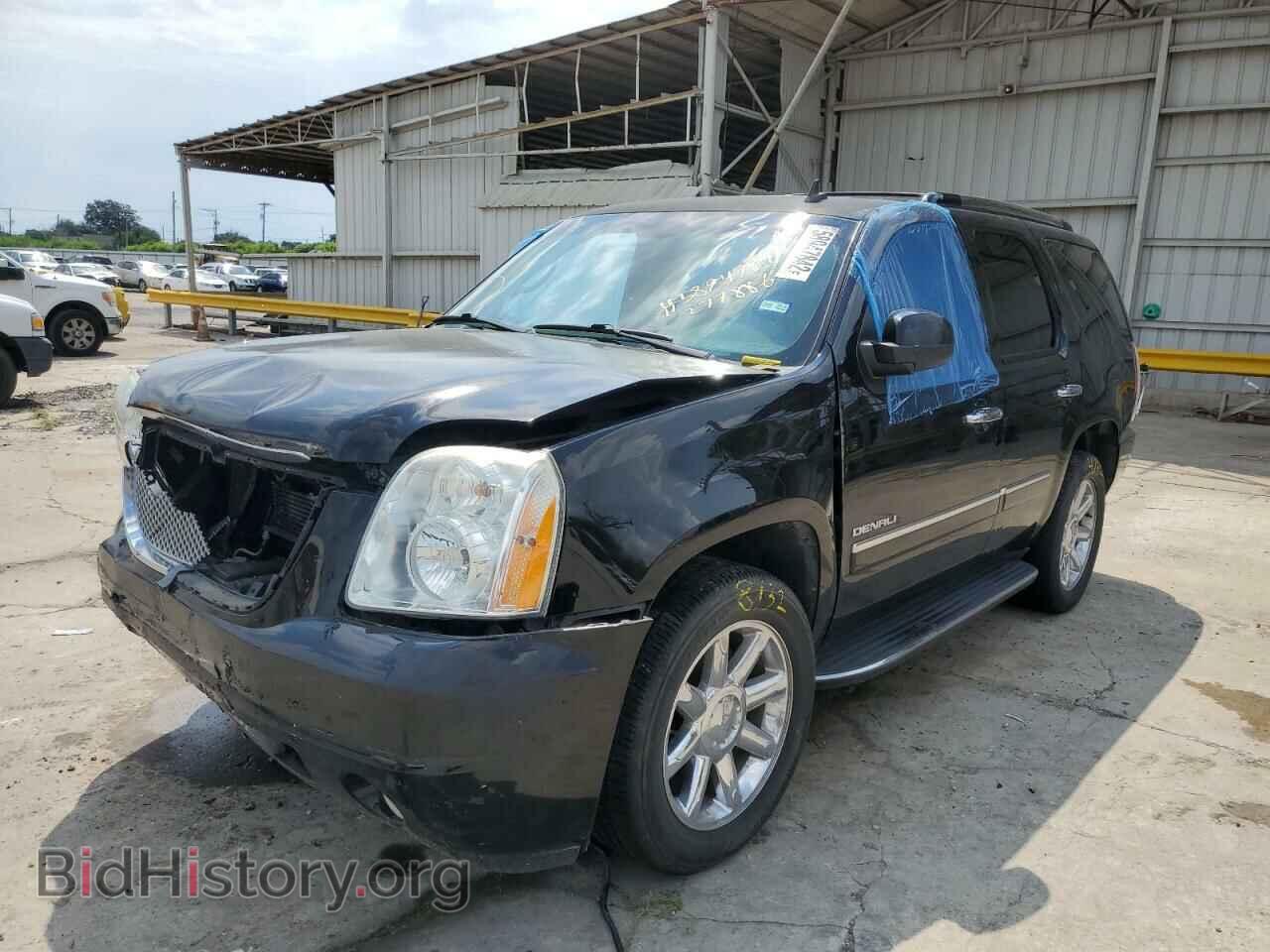 2013 GMC YUKON - VIN: 1GKS1EEF6DR277886 - Фото 2