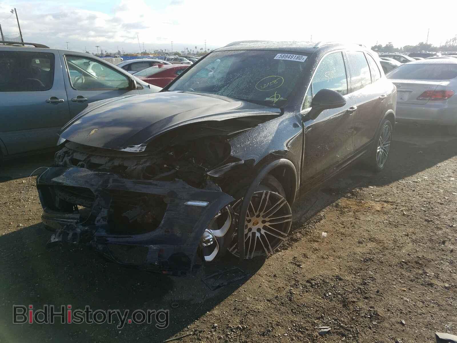 2016 PORSCHE CAYENNE - VIN: WP1AA2A29GLA10613 - Photo 2