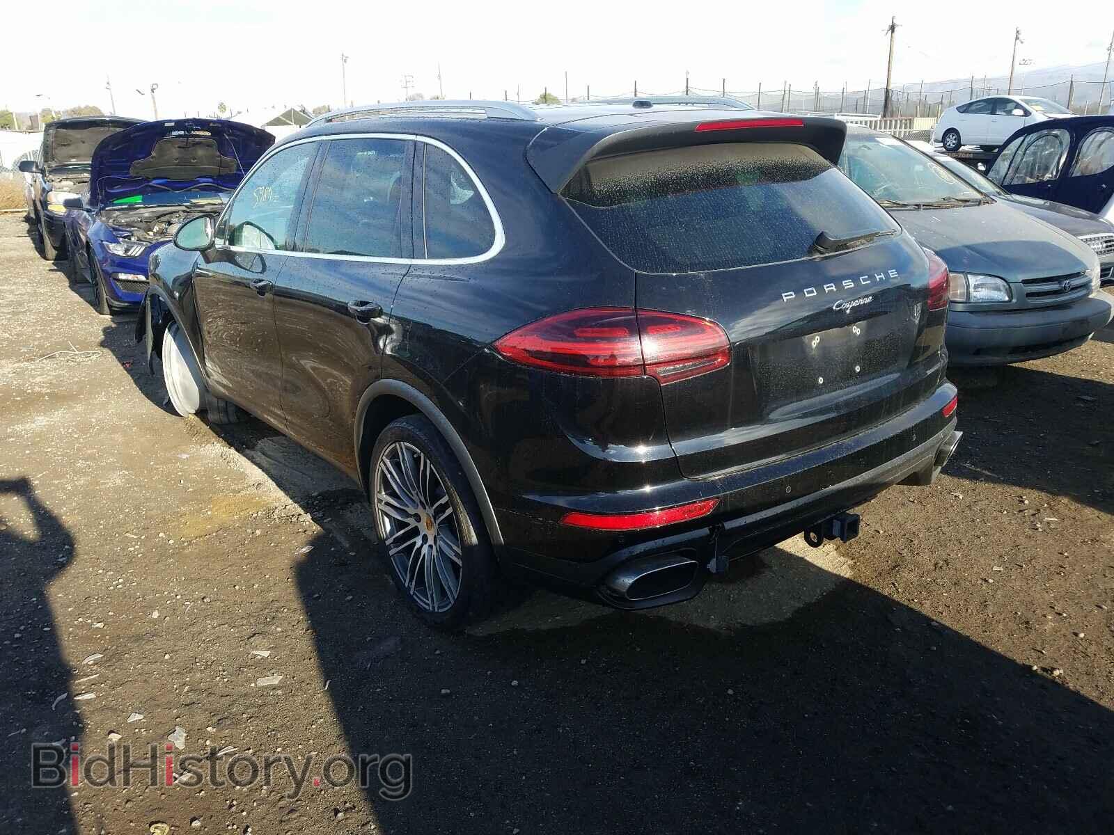2016 PORSCHE CAYENNE - VIN: WP1AA2A29GLA10613 - Photo 3