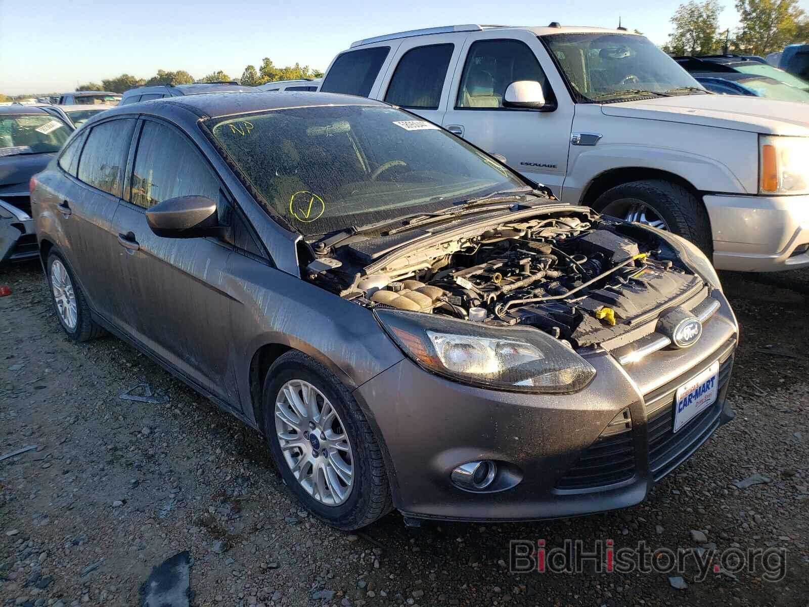 Photo 1FAHP3F2XCL132782 - FORD FOCUS 2012