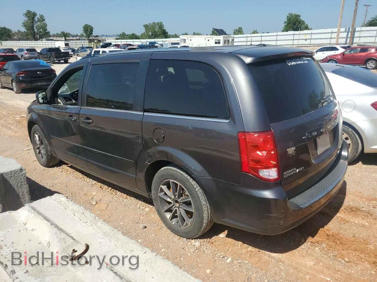 2017 DODGE CARAVAN - VIN: 2C4RDGCG7HR754074 - Photo 2
