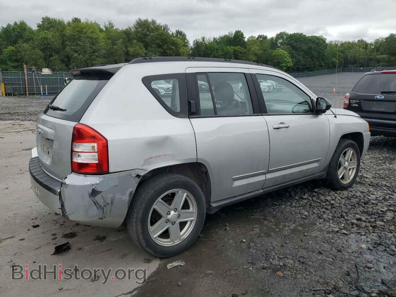 2010 JEEP COMPASS - VIN: 1J4NF4FB9AD524403 - Фото 3
