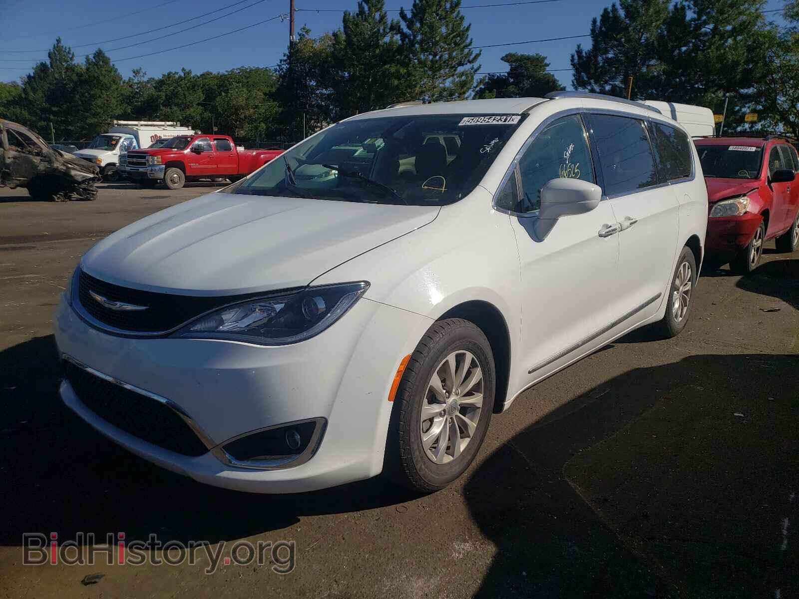 2019 CHRYSLER PACIFICA - VIN: 2C4RC1BG9KR625312 - Фото 2