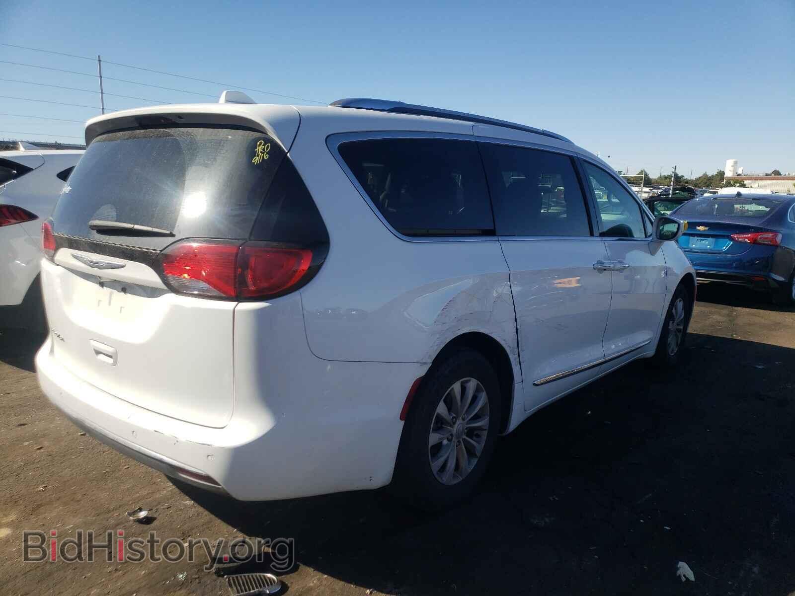 2019 CHRYSLER PACIFICA - VIN: 2C4RC1BG9KR625312 - Фото 4