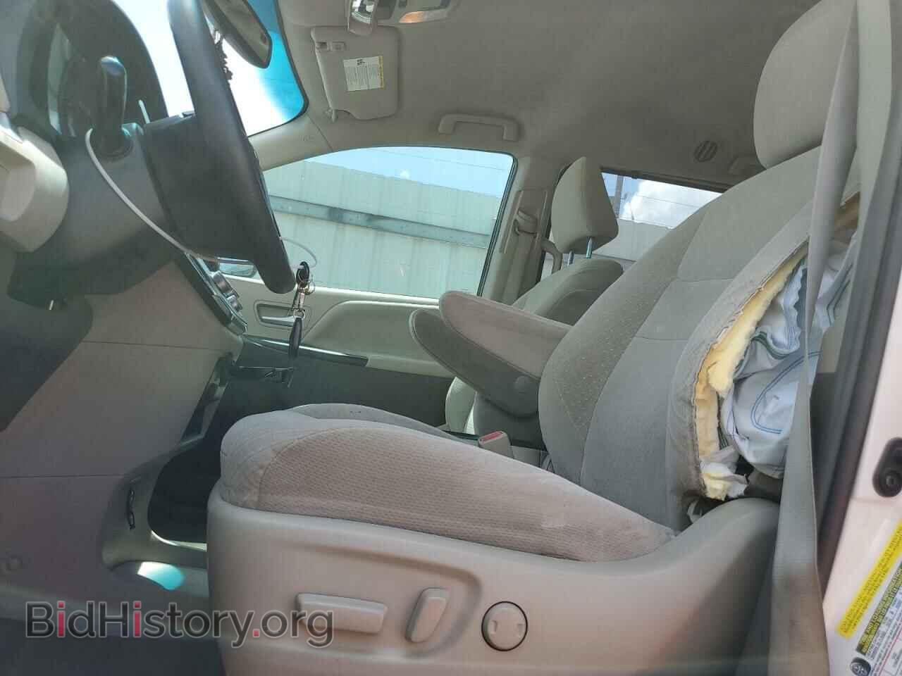 2017 TOYOTA All Models - VIN: 5TDKZ3DC2HS888828 - Фото 7