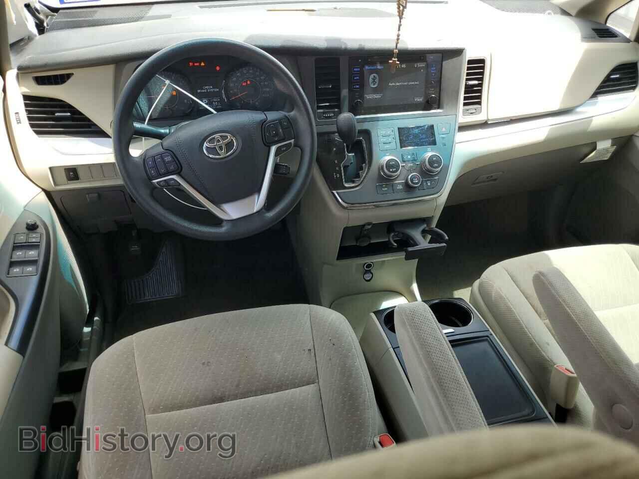2017 TOYOTA All Models - VIN: 5TDKZ3DC2HS888828 - Фото 8
