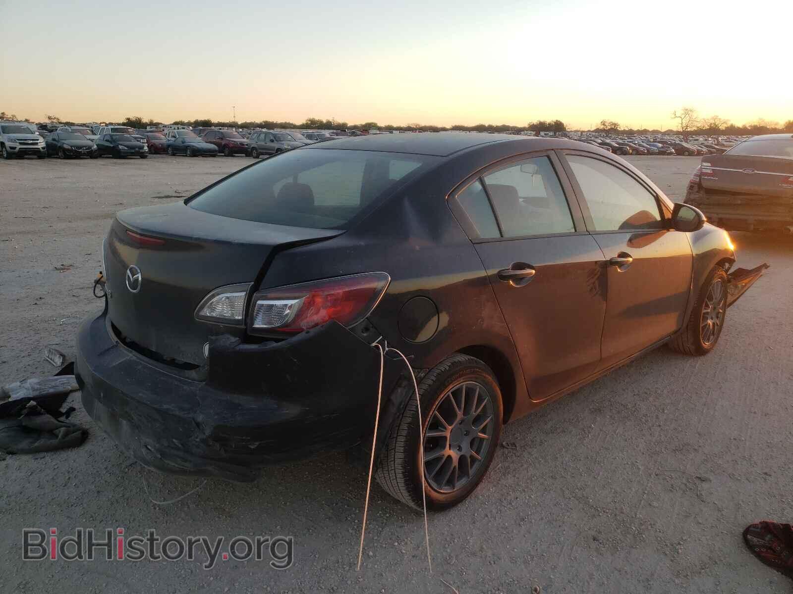 2011 MAZDA 3 - VIN: JM1BL1VF1B1445959 - Фото 4