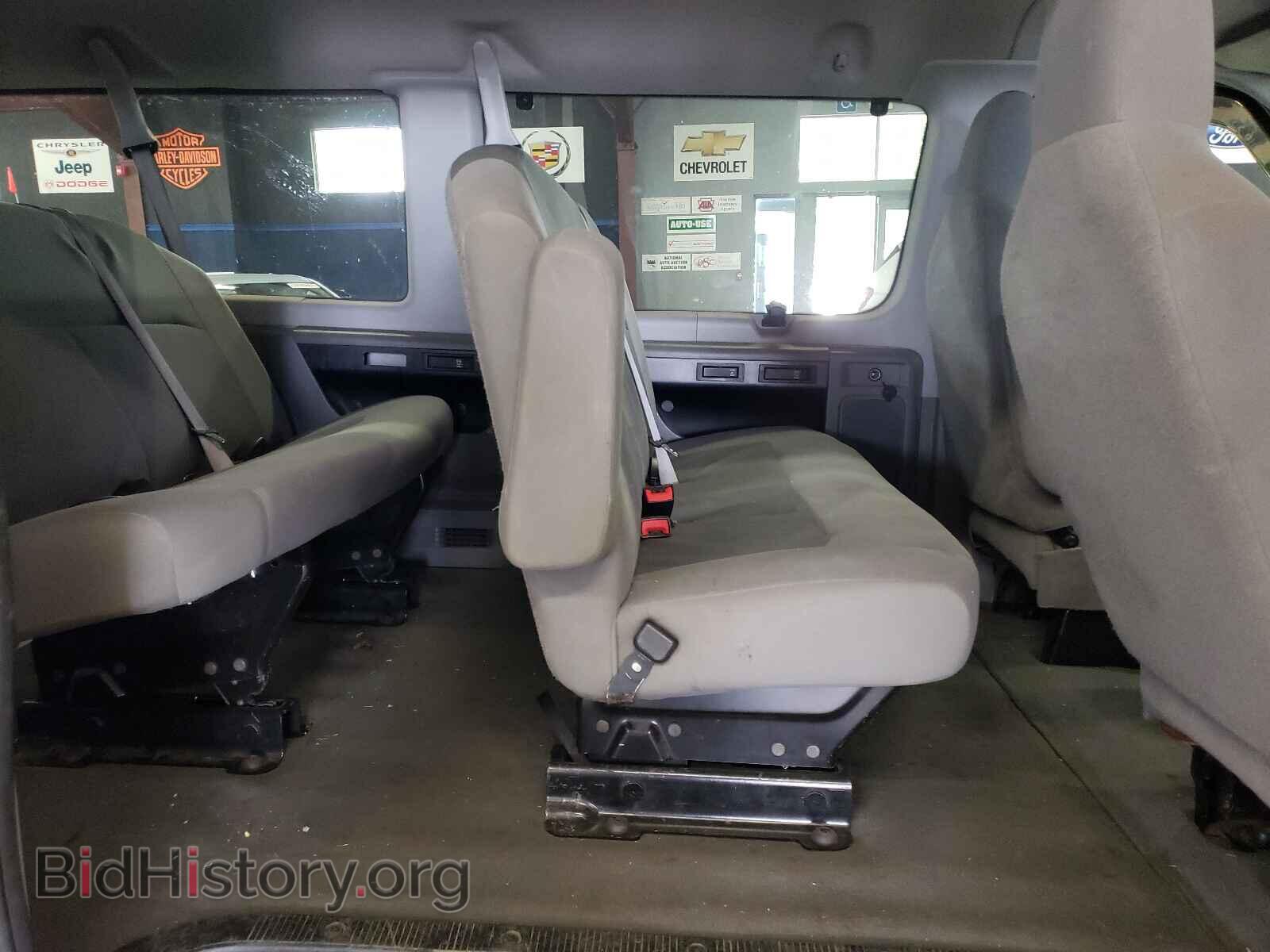 2010 FORD ECONOLINE - VIN: 1FBNE3BL3ADA38949 - Photo 6