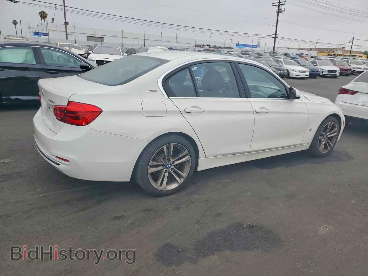 2018 BMW 3 SERIES - VIN: WBA8E1C55JA756322 - Photo 3
