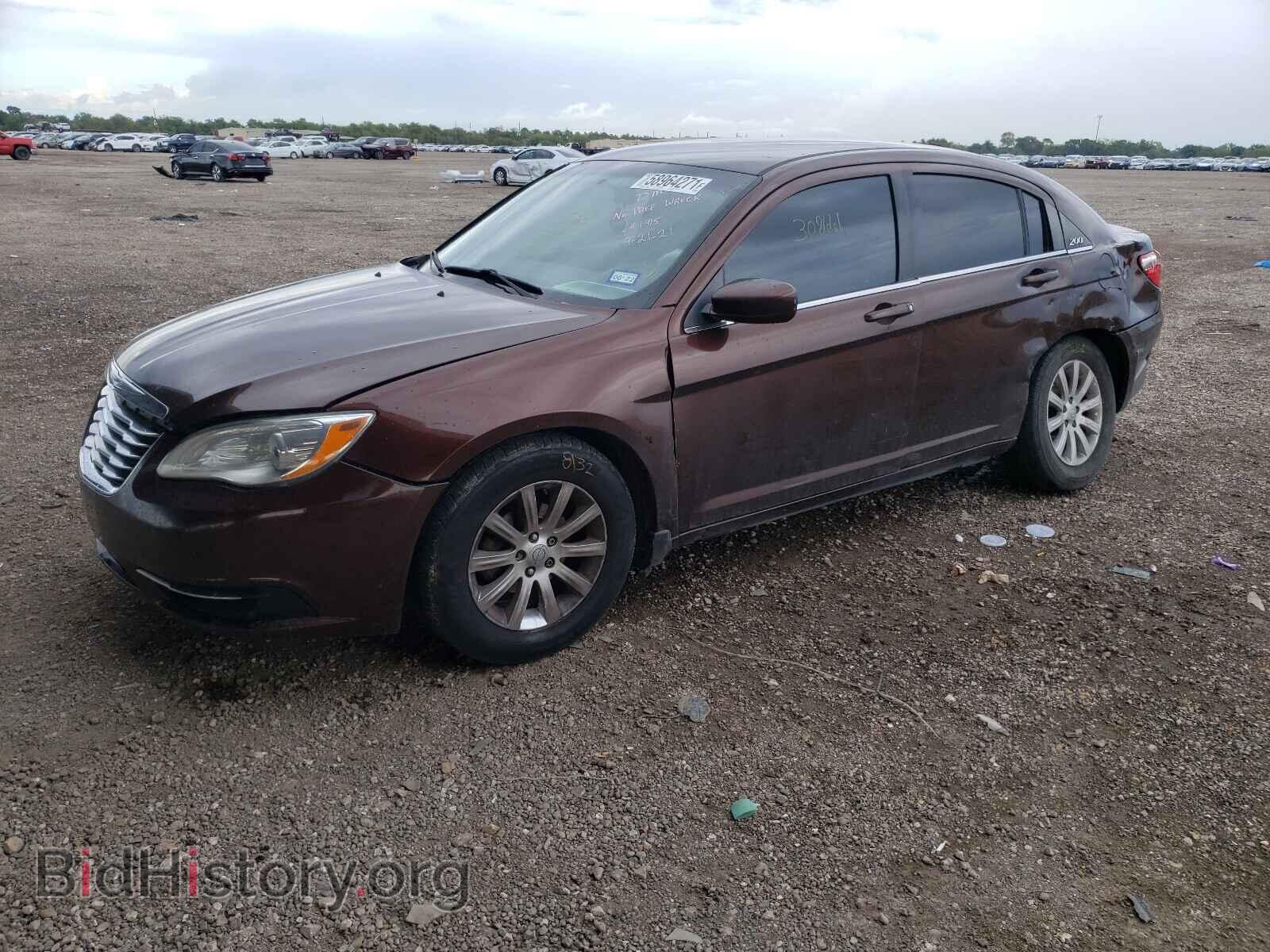 2013 CHRYSLER 200 - VIN: 1C3CCBBB8DN631915 - Фото 2