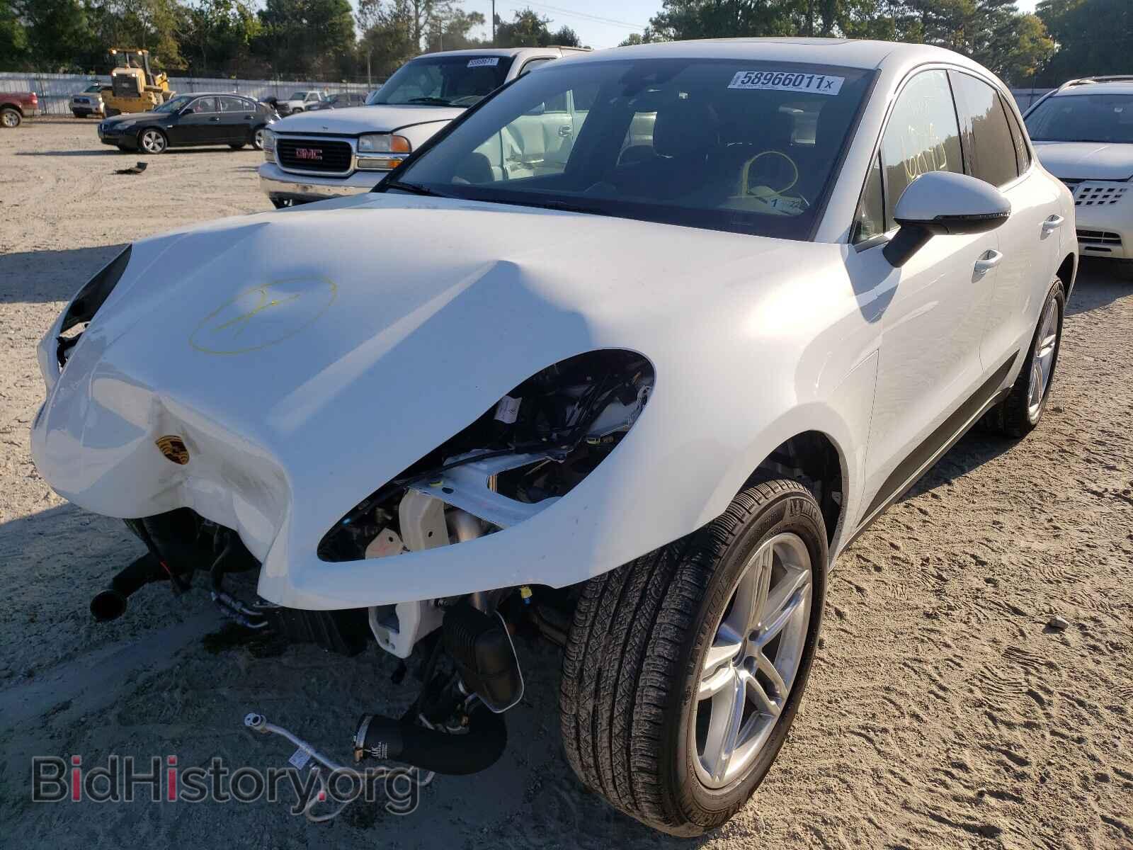 2020 PORSCHE MACAN - VIN: WP1AA2A52LLB10105 - Photo 2