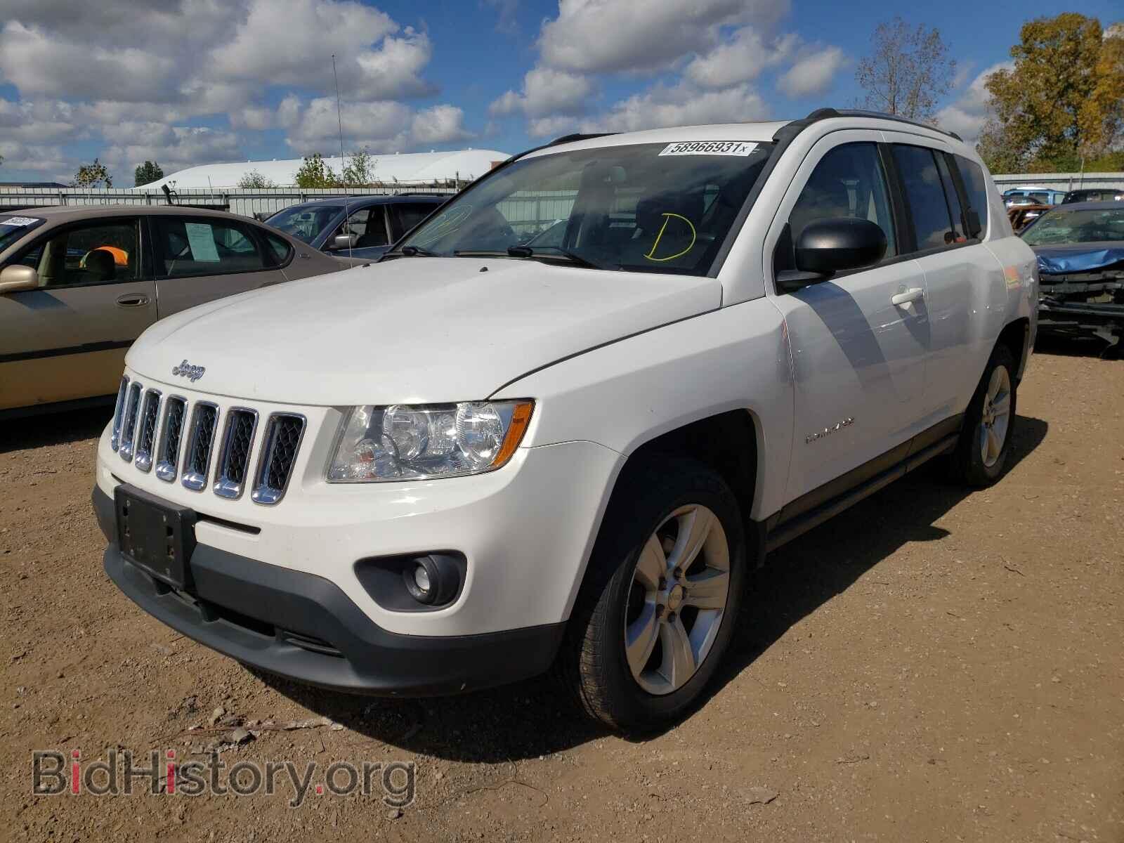 2012 JEEP COMPASS - VIN: 1C4NJDEB9CD572959 - Photo 2