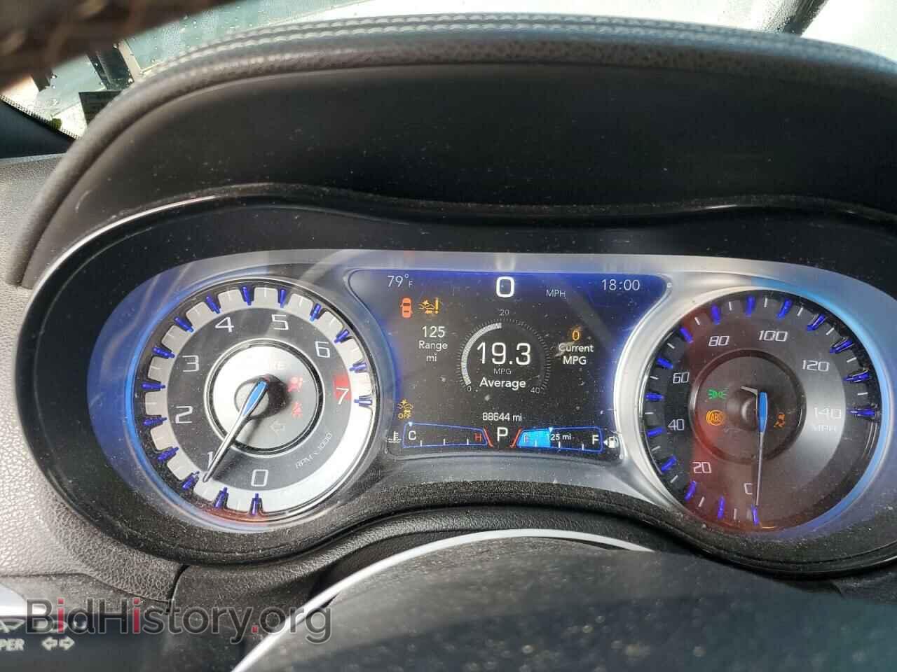 2018 CHRYSLER 300 - VIN: 2C3CCAGG1JH332088 - Фото 9