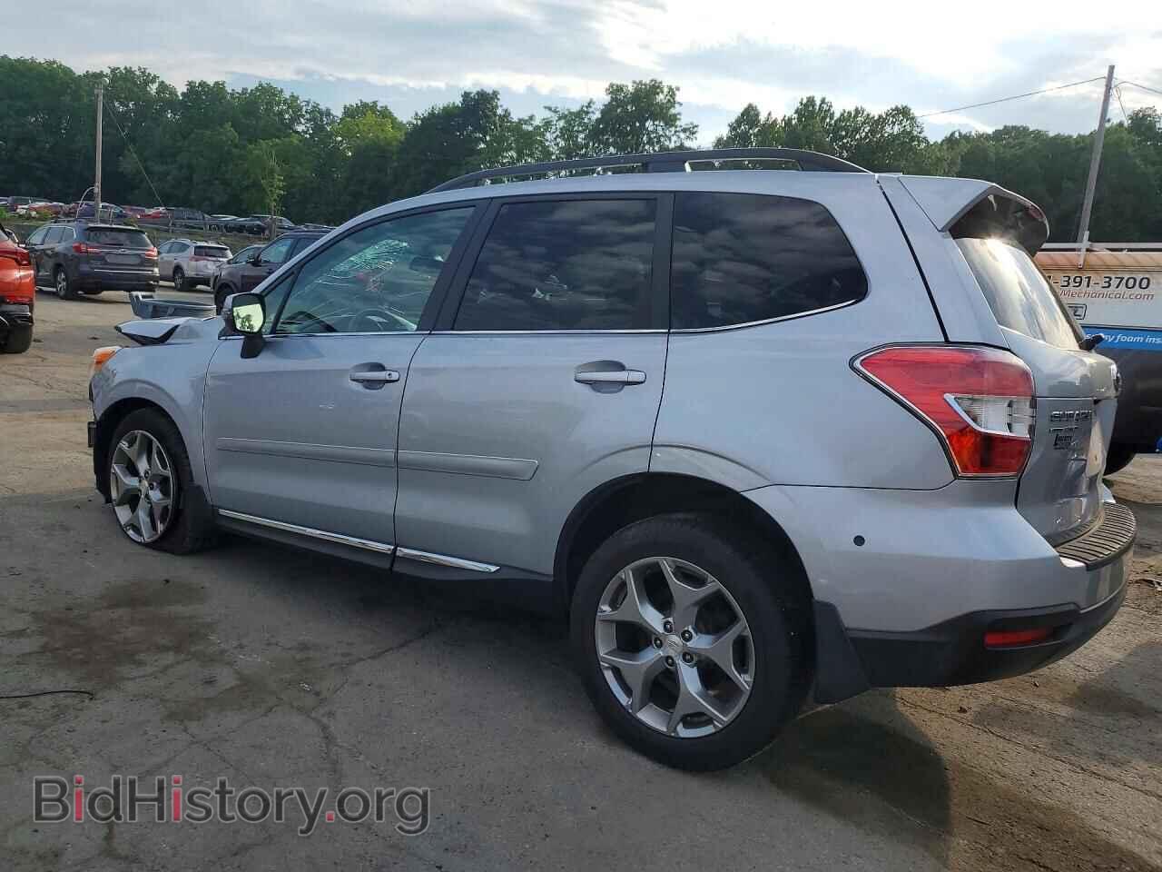 2016 SUBARU FORESTER - VIN: JF2SJAXC5GH423147 - Фото 2
