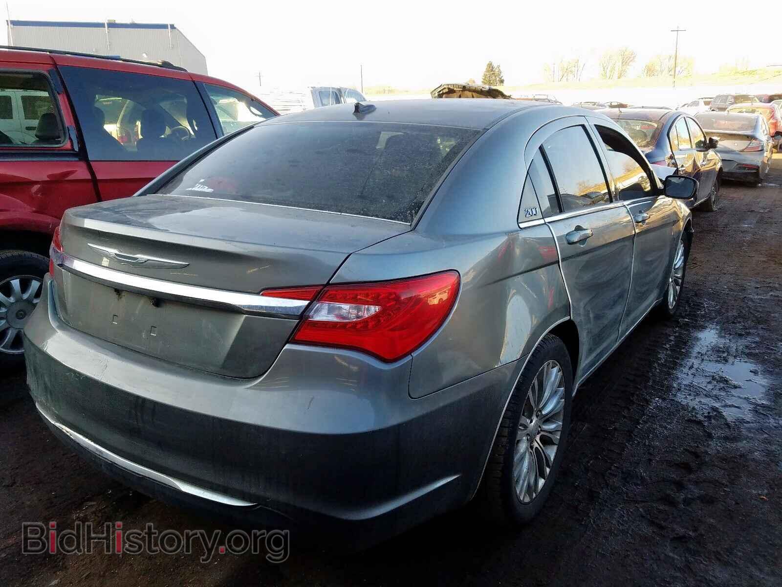 2012 CHRYSLER 200 - VIN: 1C3CCBAB0CN117640 - Фото 4