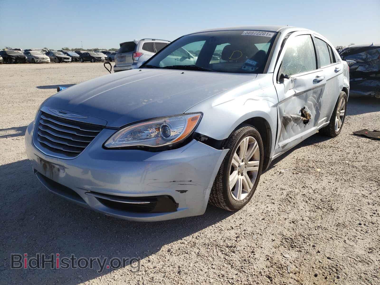2012 CHRYSLER 200 - VIN: 1C3CCBBBXCN288295 - Фото 2