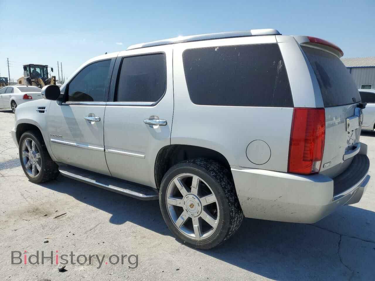 2011 CADILLAC ESCALADE - VIN: 1GYS4BEF3BR100320 - Фото 2