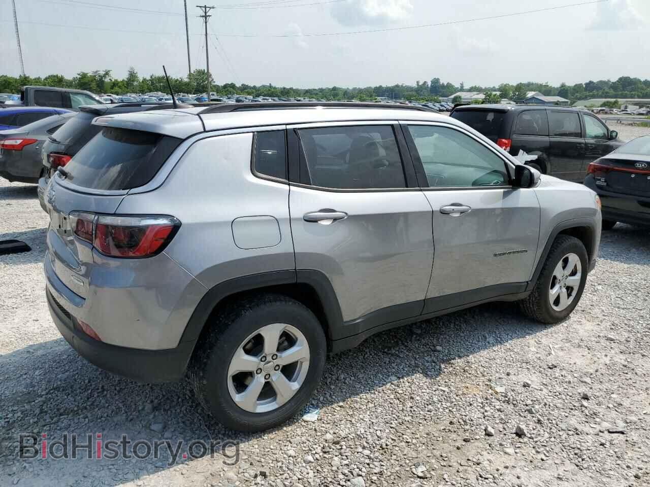 2018 JEEP COMPASS - VIN: 3C4NJDBB4JT178765 - Фото 3
