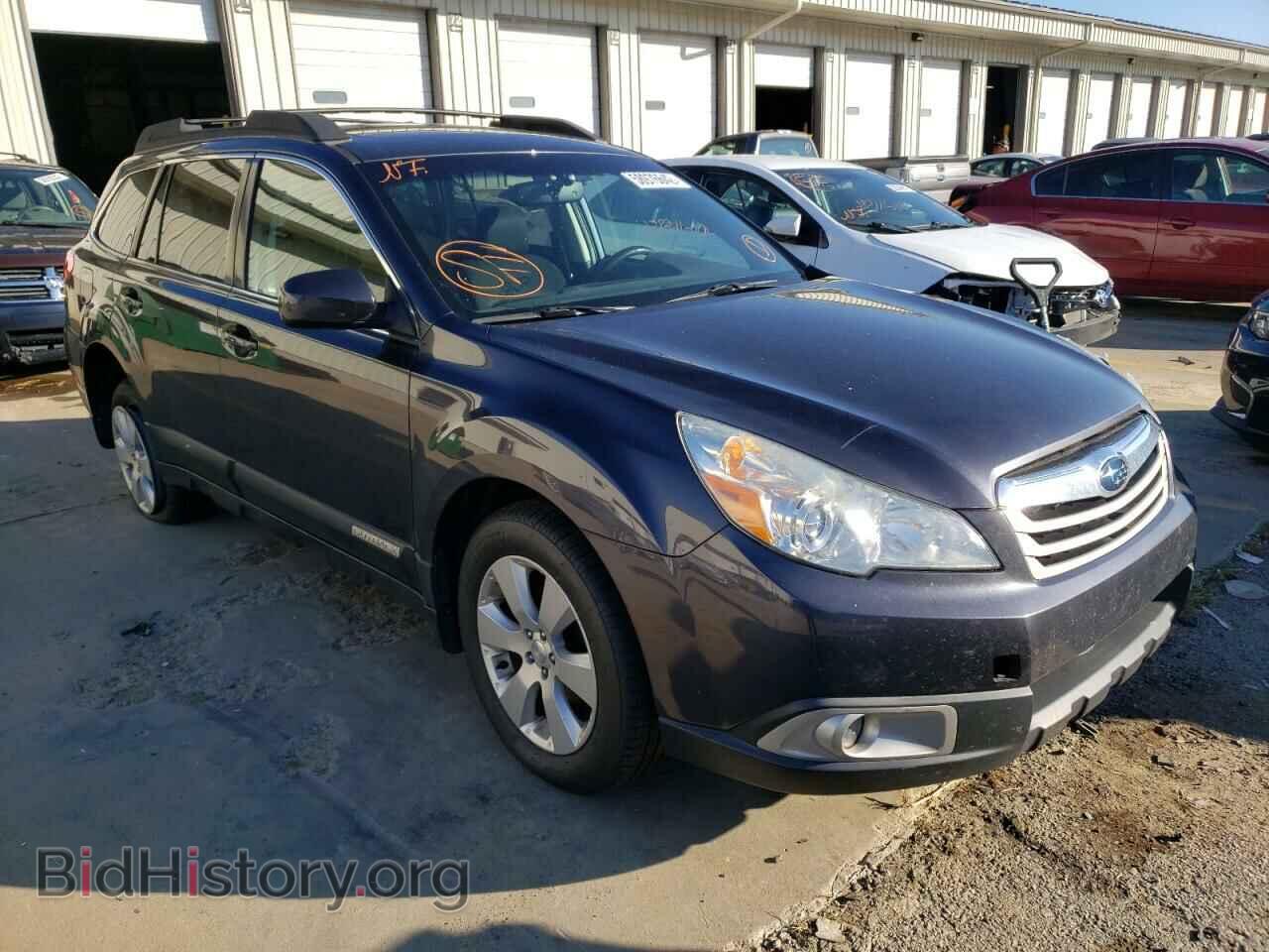 Photo 4S4BRCGC2B3383050 - SUBARU OUTBACK 2011
