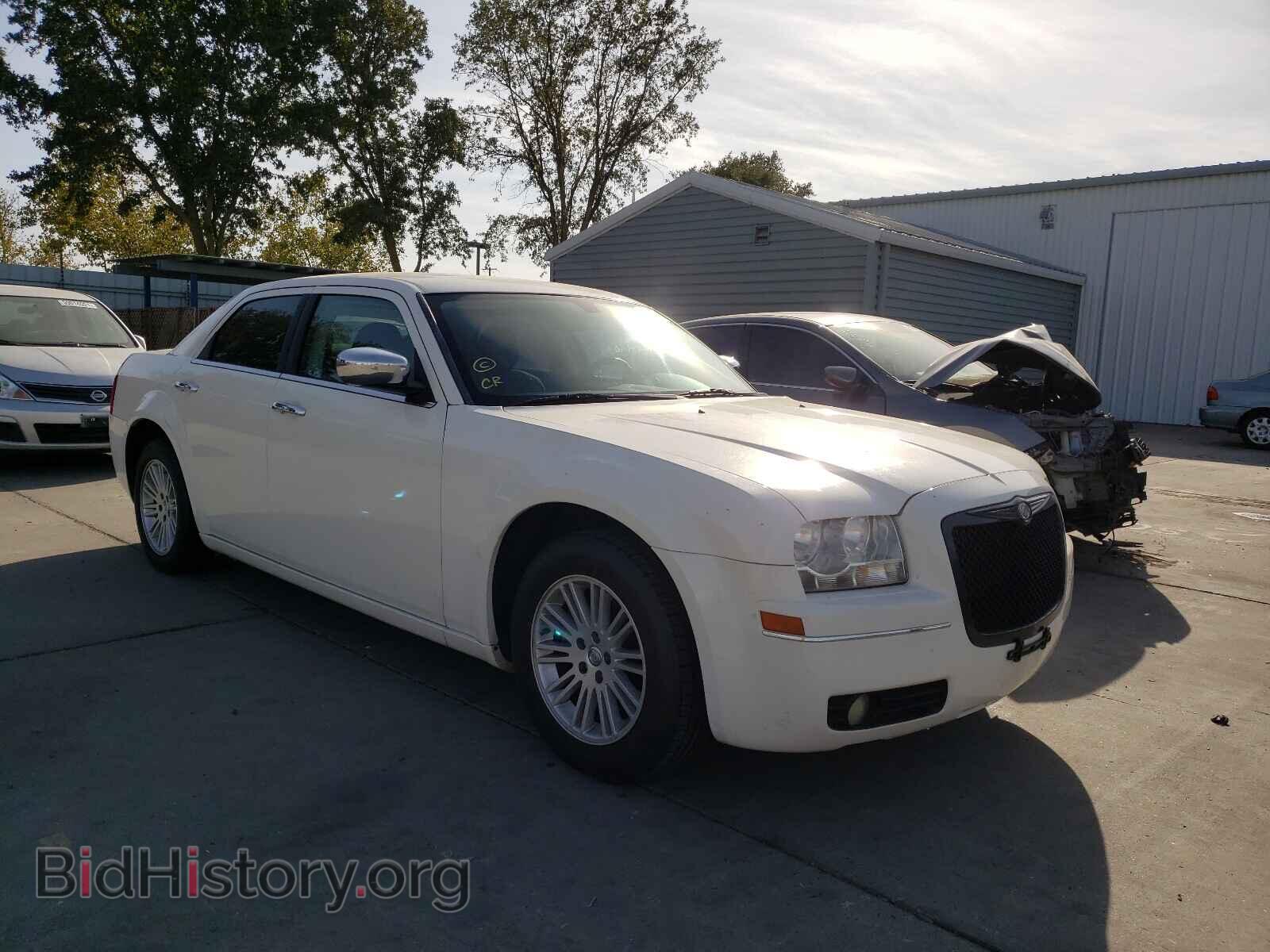 Photo 2C3CA4CD0AH140079 - CHRYSLER 300 2010