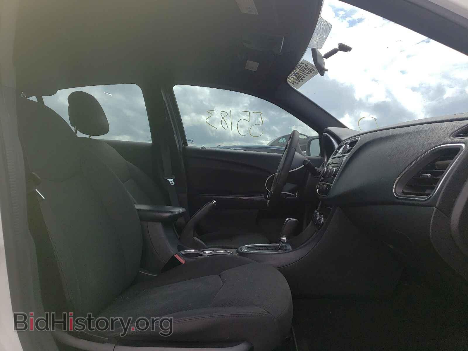2014 CHRYSLER 200 - VIN: 1C3CCBBG1EN176631 - Фото 5