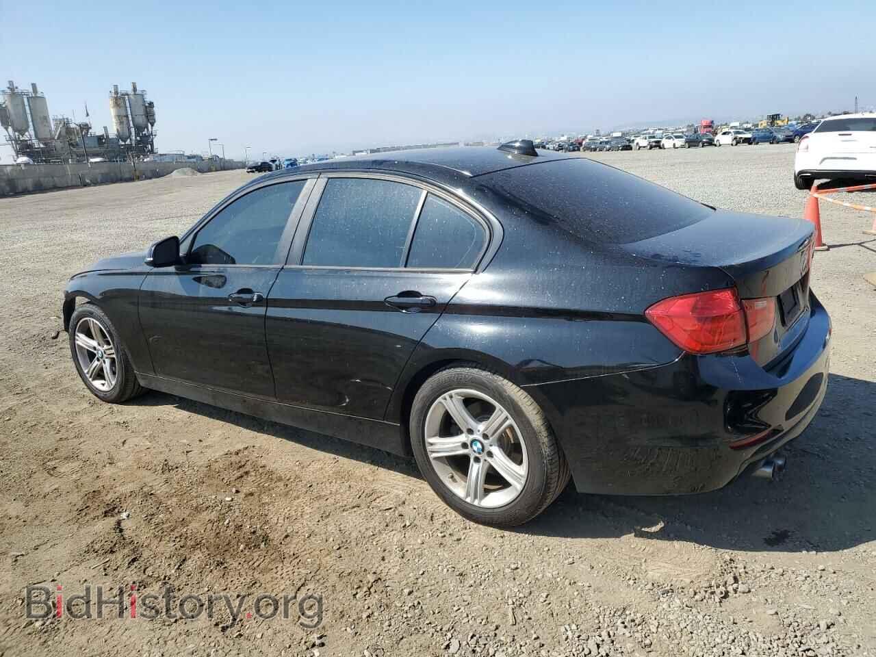 2013 BMW 3 SERIES - VIN: WBA3A5C52DF602770 - Photo 2