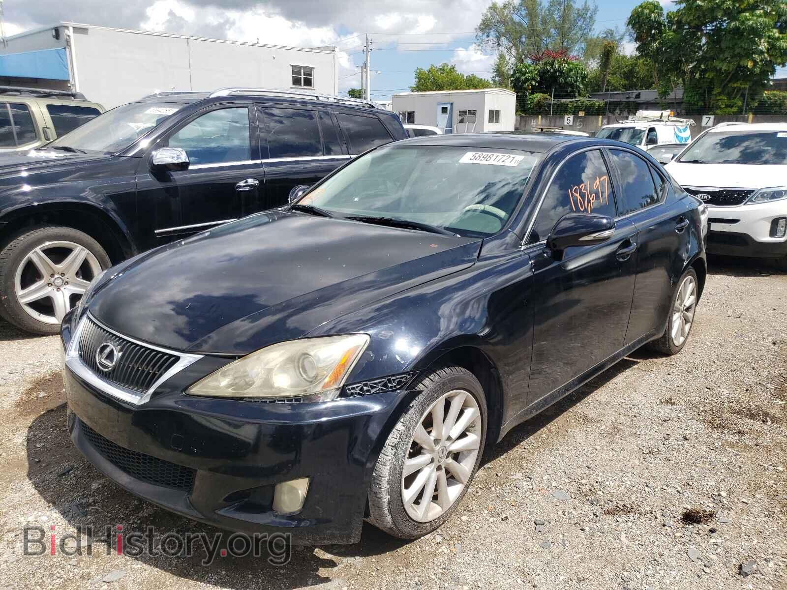 2010 LEXUS IS - VIN: JTHCF5C20A5041379 - Фото 2