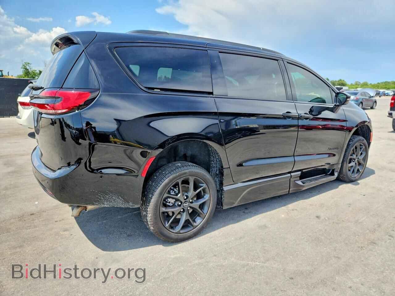 2024 CHRYSLER PACIFICA - VIN: 2C4RC1BG7RR173502 - Photo 3