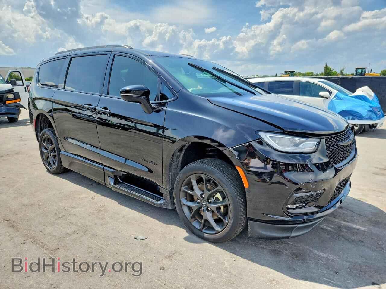 2024 CHRYSLER PACIFICA - VIN: 2C4RC1BG7RR173502 - Photo 4