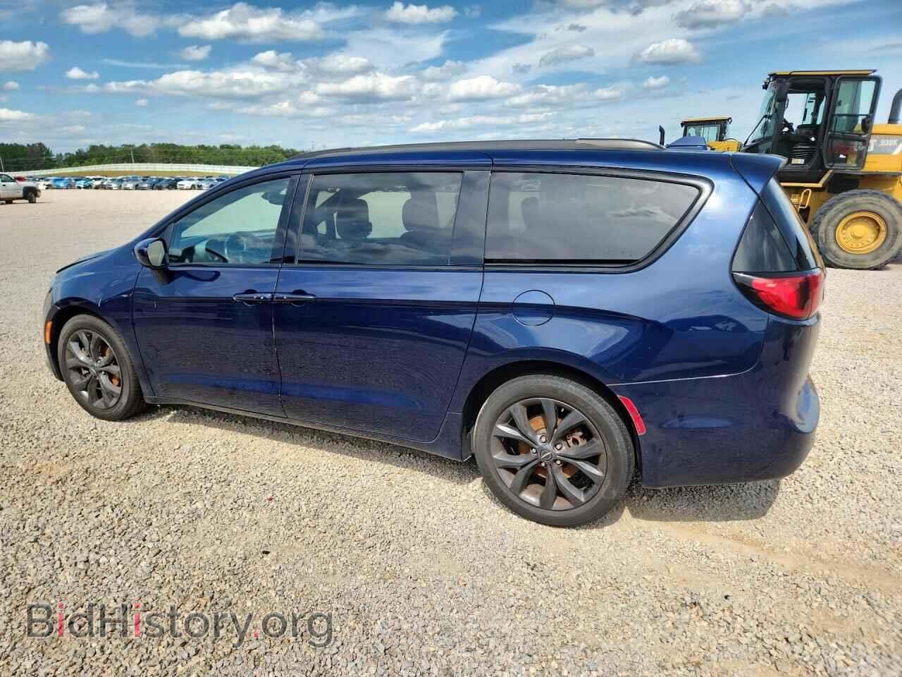 2018 CHRYSLER PACIFICA - VIN: 2C4RC1EG4JR165342 - Photo 2