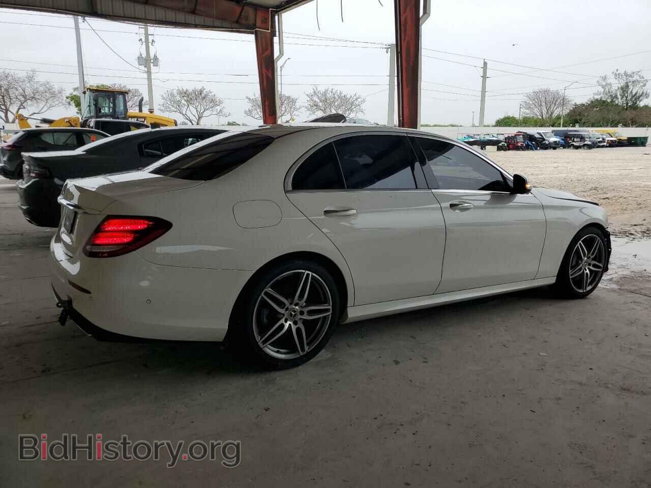 2020 MERCEDES-BENZ E-CLASS - VIN: WDDZF8DB1LA722419 - Фото 3