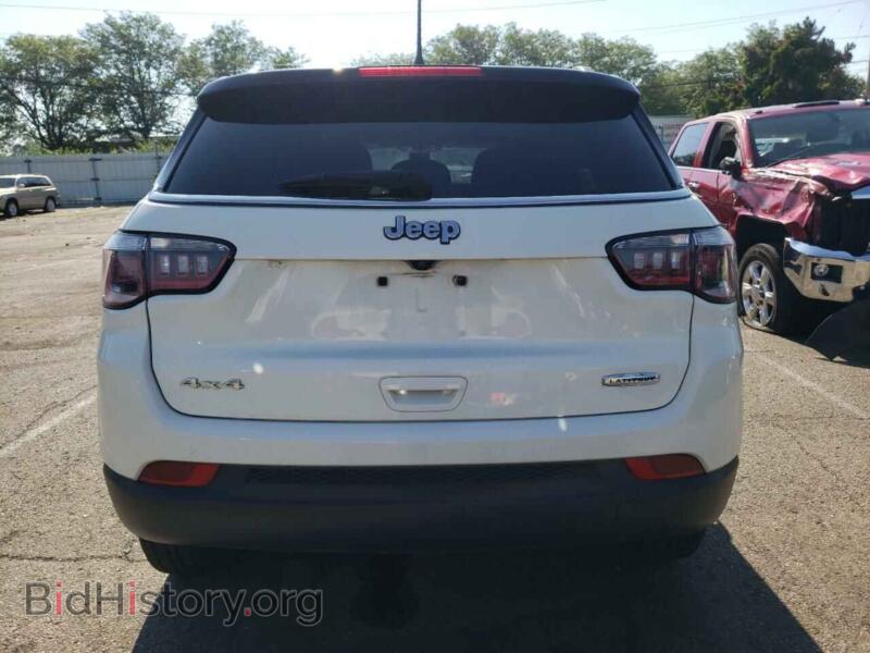 2020 Jeep COMPASS (VIN 3C4NJDBB3LT107060) — photo 6 of 12