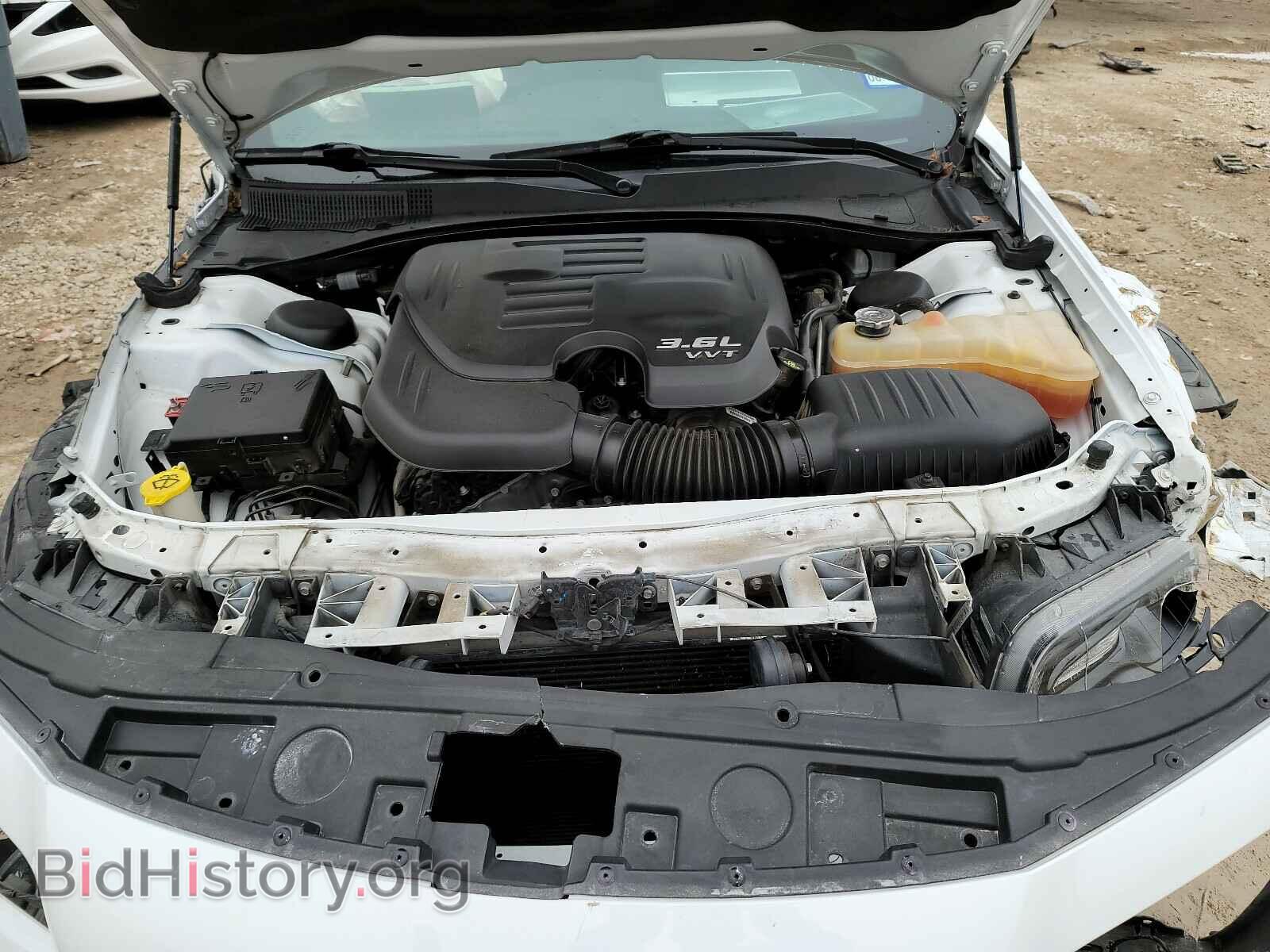 2016 CHRYSLER 300 - VIN: 2C3CCABG2GH298517 - Фото 7