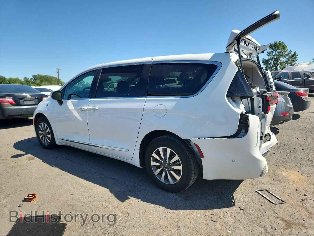 2023 CHRYSLER PACIFICA - VIN: 2C4RC1S76PR599288 - Фото 2