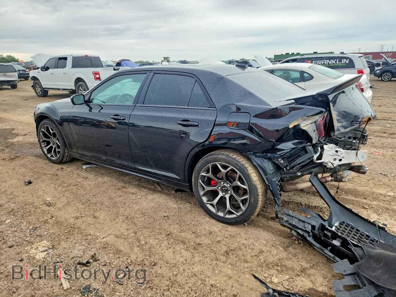 2015 CHRYSLER 300 - VIN: 2C3CCABT7FH736136 - Фото 2