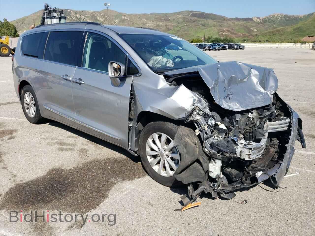 2017 CHRYSLER PACIFICA - VIN: 2C4RC1BG9HR591185 - Фото 4