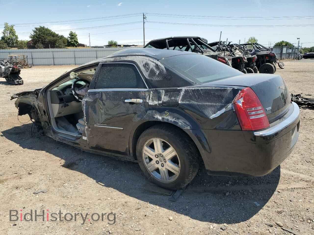 2006 CHRYSLER 300 - VIN: 2C3LK63H26H450950 - Фото 2
