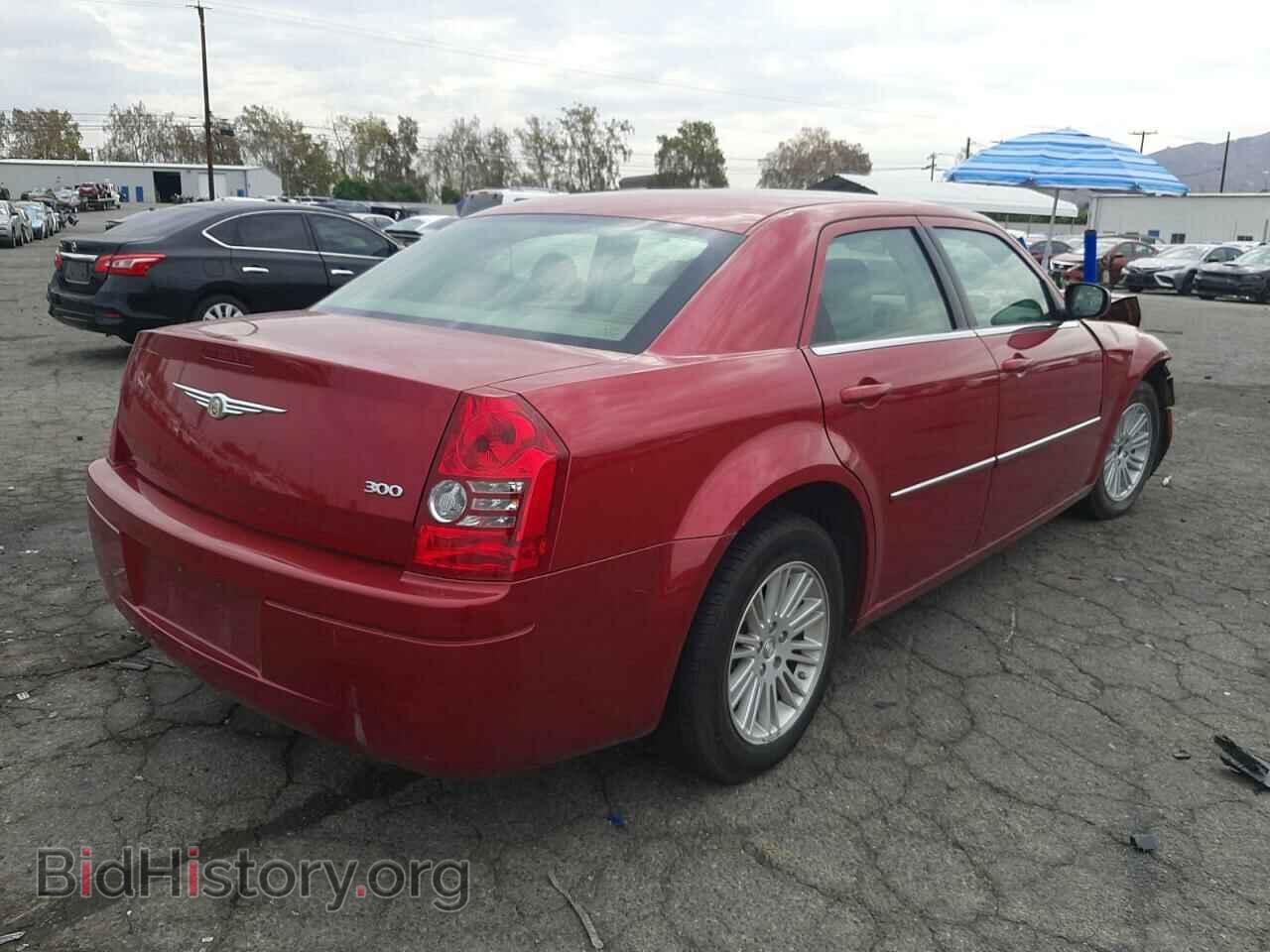 2009 CHRYSLER 300 - VIN: 2C3KA43D09H557077 - Фото 4