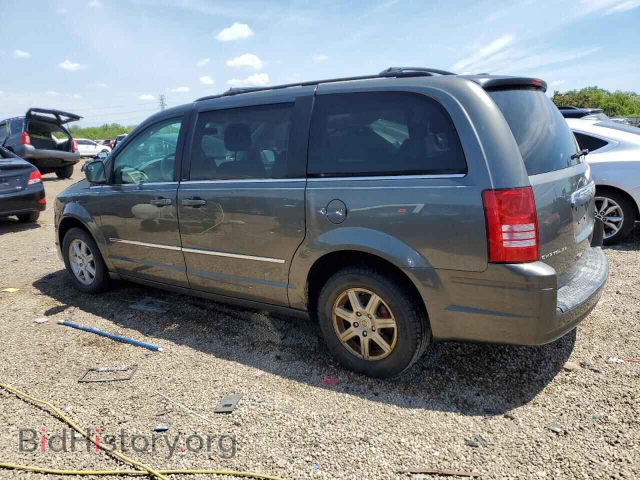 2010 CHRYSLER MINIVAN - VIN: 2A4RR5D13AR448943 - Photo 2